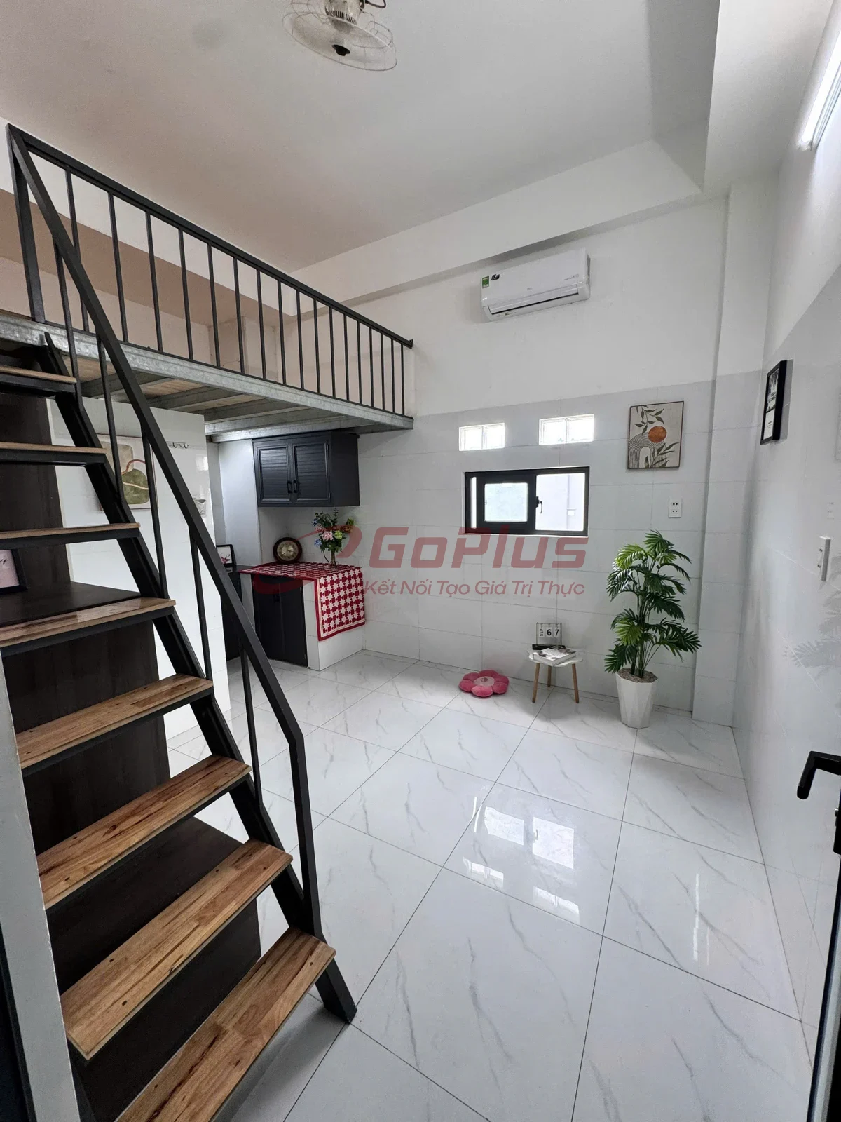Duplex 30m² for rent in Nguyễn Văn Quá, Phường Đông Hưng Thuận · 4.3 million VND/month — photo 1